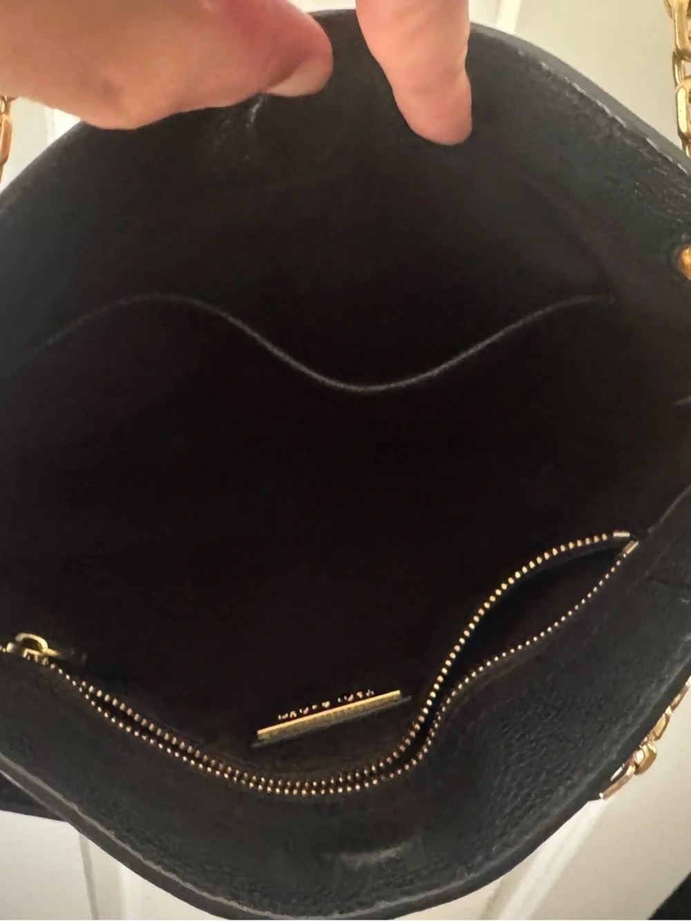 Tory Burch Black Pebbled Leather Shoulder Bag or Crossbody w/Gold Chain - Picture 5 of 7